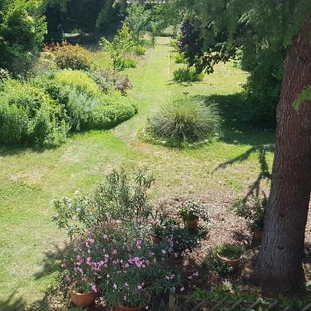 Maison Anne Face To Park In Vernon Giverny Exterior photo